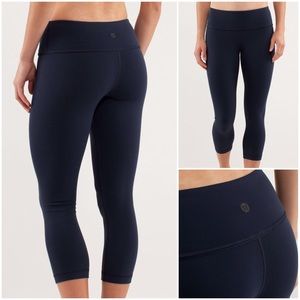 Lululemon Wunder Under Crops Inkwell silverscent